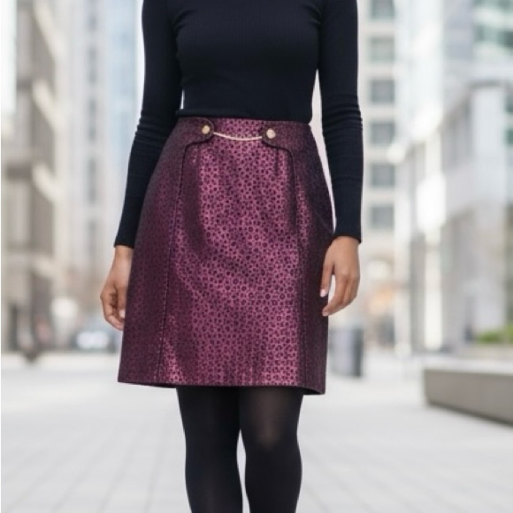 Etcetera Elegant Burgundy and Black Skirt with Chain Detail Size 10
